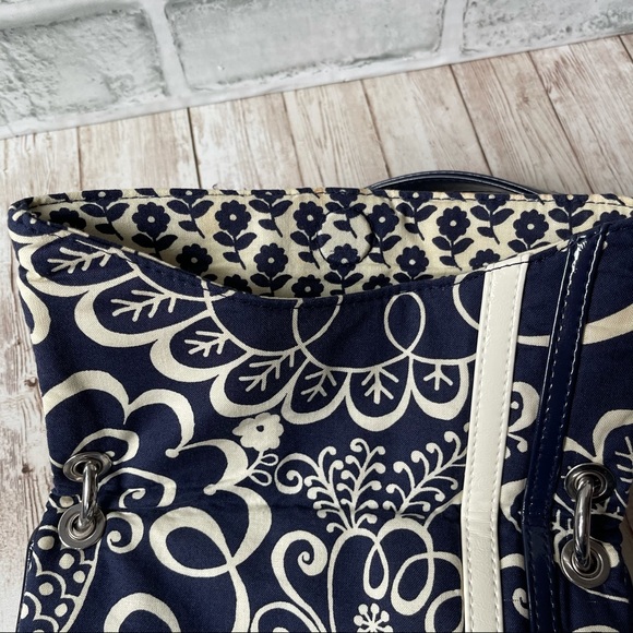 VERA BRADLEY TWIRLY BIRD NAVY WHITE CROSS BODY BAG - Picture 6 of 10